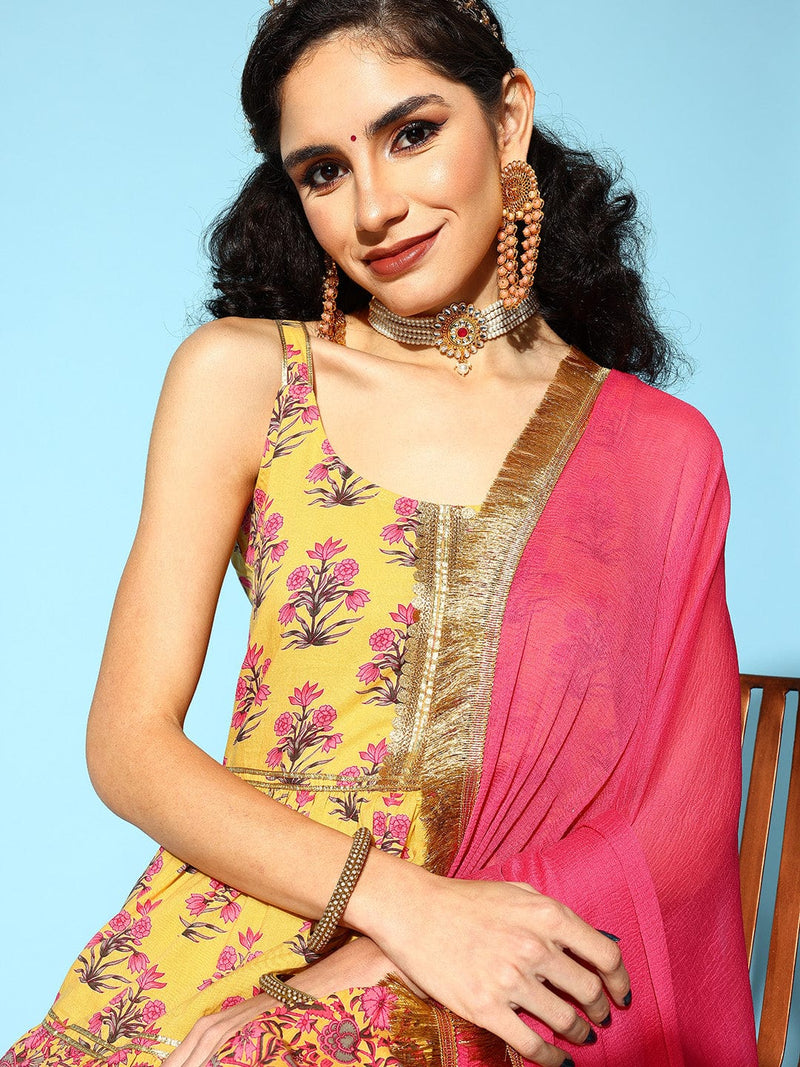 women yellow ethnic motifs pleated gotta patti cotton kurta set