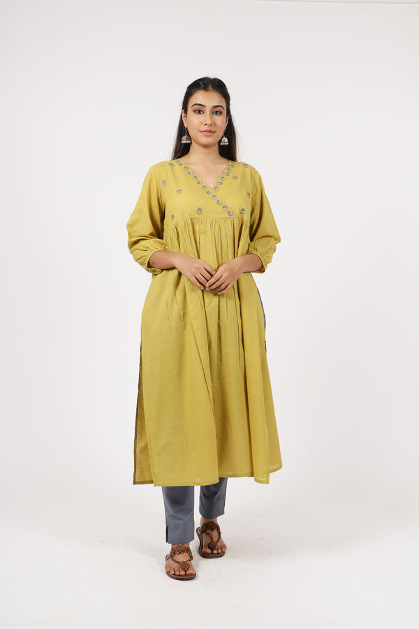 bagh india women cotton slub aari embroidered kurta v neck lemon green