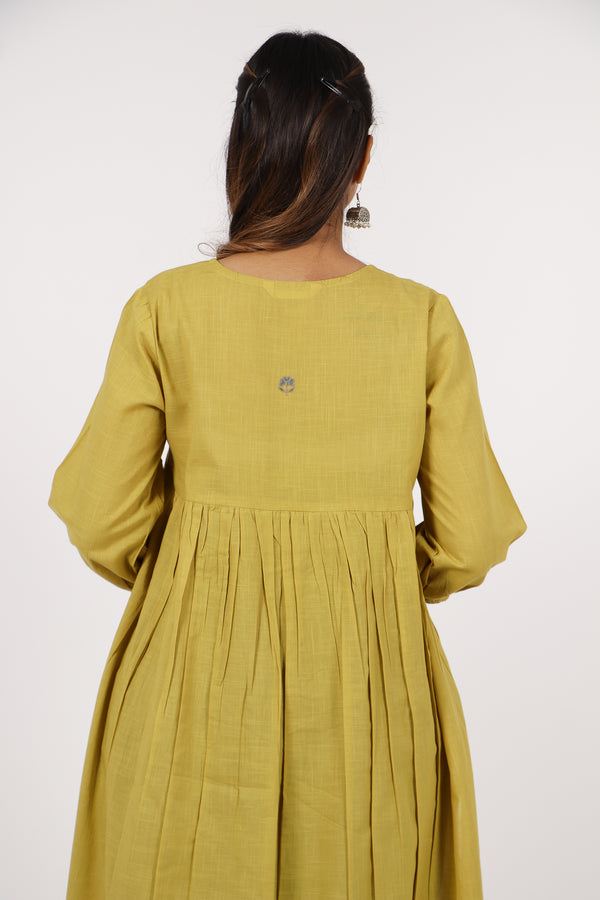 women cotton slub aari embroidered kurta v neck lemon green bagh india 