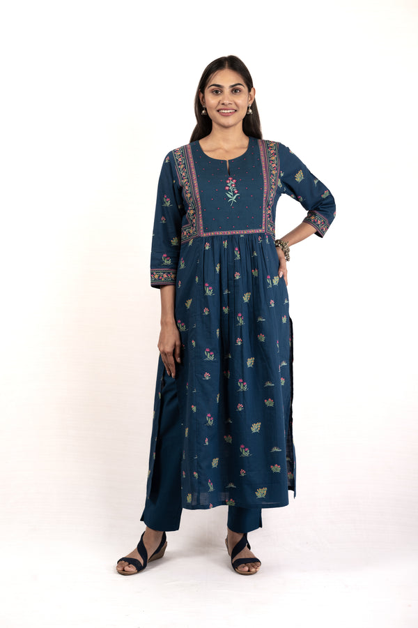 bagh india women cotton floral straight kurta yoke navy blue