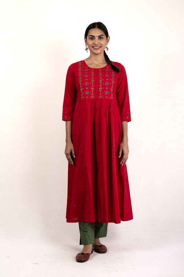 bagh india women cotton slub aari embroidered kurta tikki work red