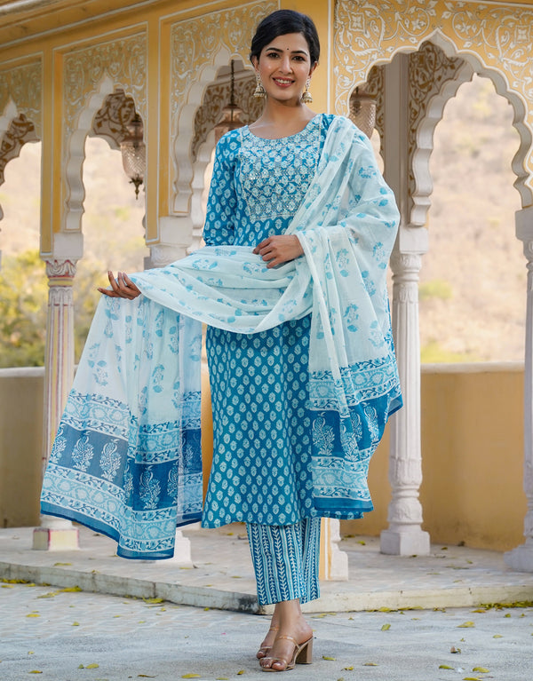 Enticing Blue Embroidered Straight-fit Kurti
